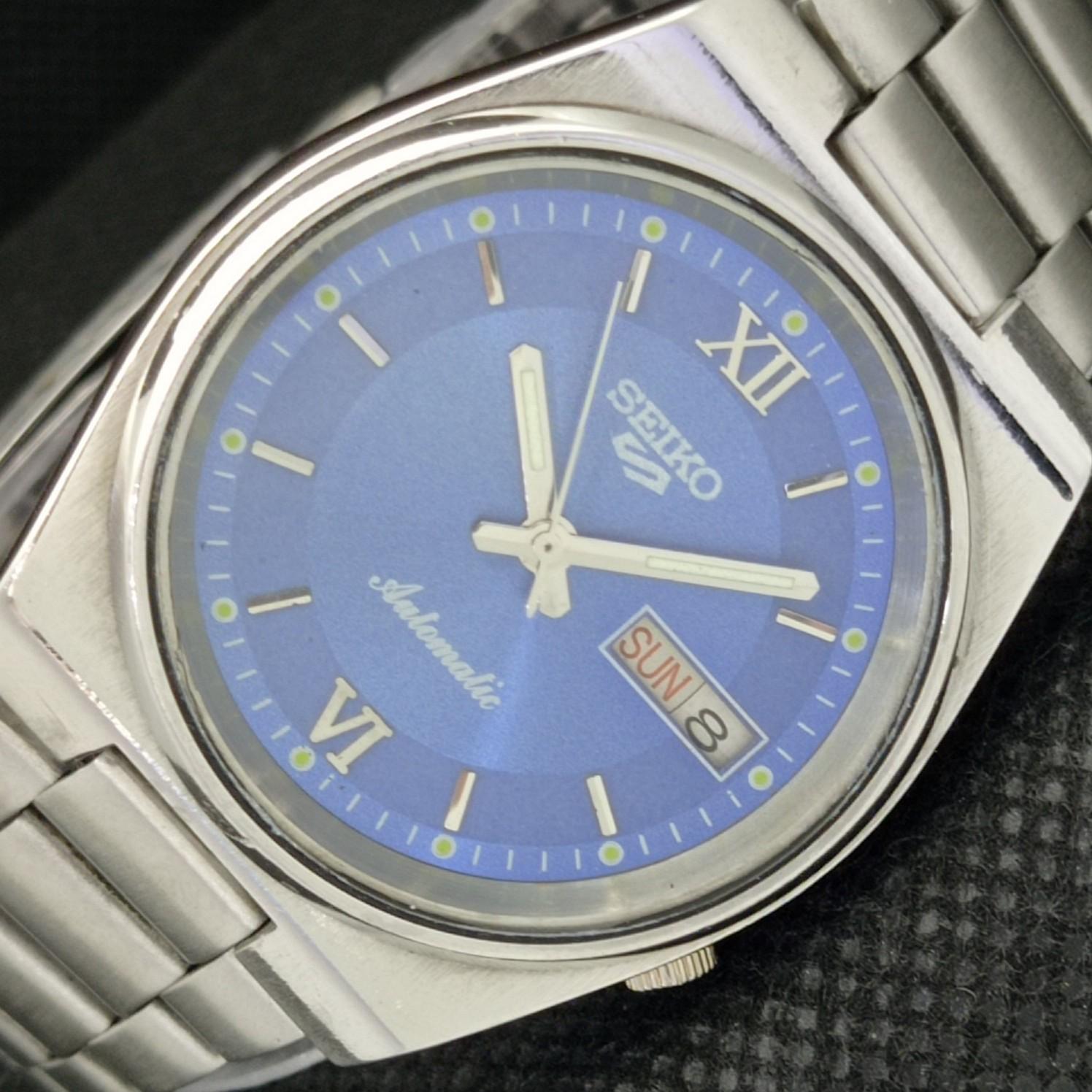 Б/У винтажные часы SEIKO 5 AUTOMATIC 7009A JAPAN MENS D/D BLUE WATCH 608a-a315123-9 SKU608a-a315123
Б/У винтажные часы SEIKO 5 AUTOMATIC 7009A JAPAN MENS D/D BLUE WATCH 608a-a315123-9 SKU608a-a315123