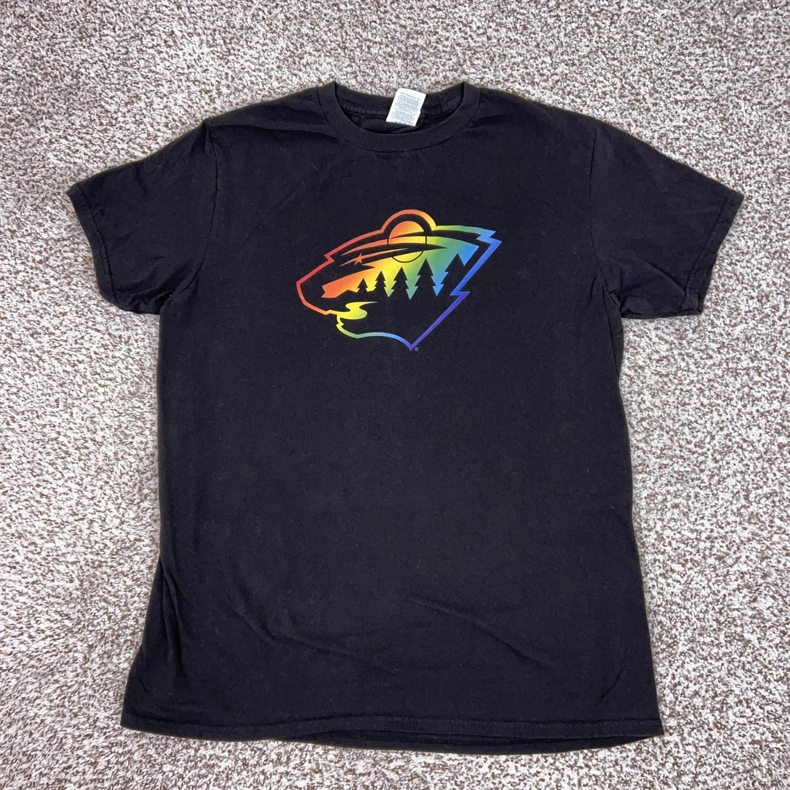 Minnesota Wild Shirt Mens Large Black NHL Hockey Rainbow Logo Graphic Tee Pride 3XL
Minnesota Wild Shirt Mens Large Black NHL Hockey Rainbow Logo Graphic Tee Pride 3XL