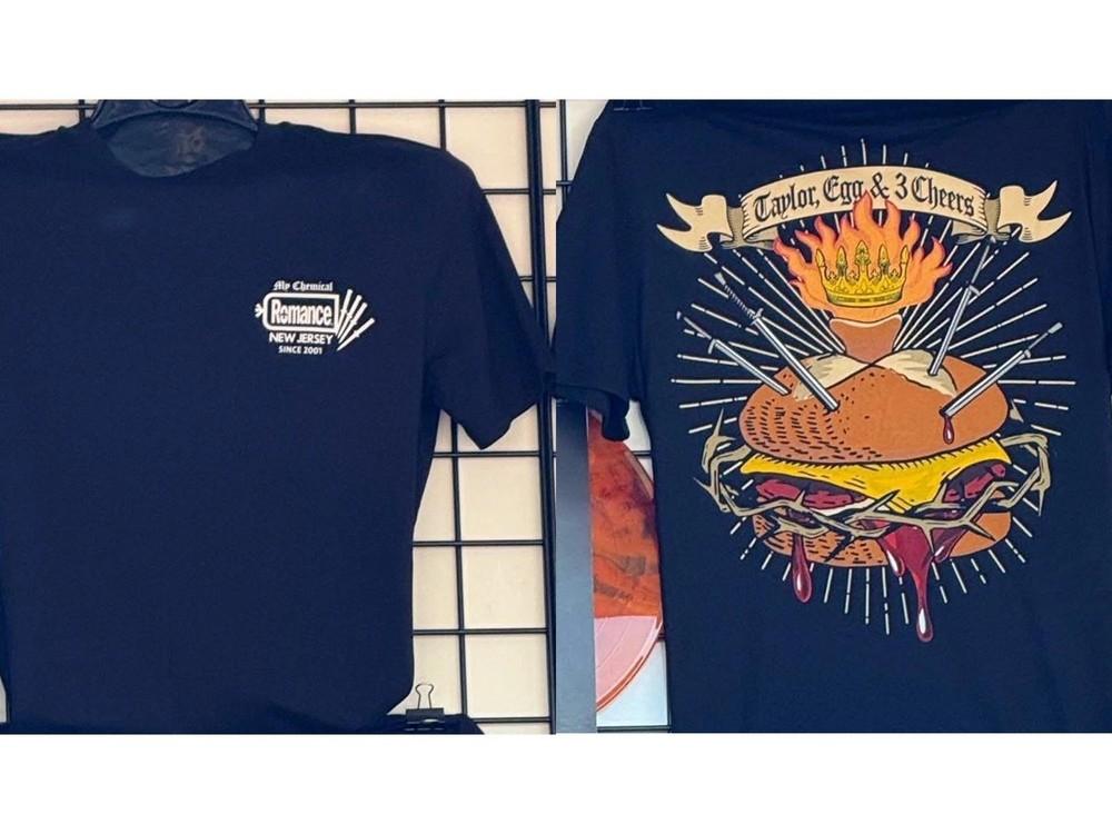 2025 Taylor Egg & 3 Cheers Tour NJ 2 Sides Graphic T-Shirt S-5XL HOT ITEM Unisex T-Shirt M
2025 Taylor Egg & 3 Cheers Tour NJ 2 Sides Graphic T-Shirt S-5XL HOT ITEM Unisex T-Shirt M