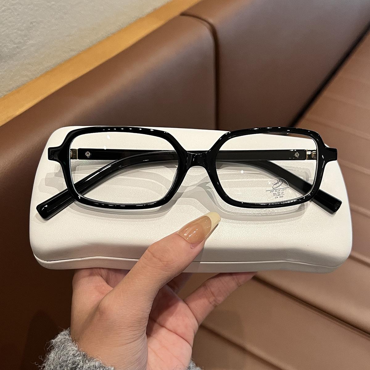 Y2K Vintage Myopia Glasses for Women Men Small Square Transparent Eyeglasses Retro Minus Diopter Eyeglasses Optical Prescription 0 чорний
Y2K Vintage Myopia Glasses for Women Men Small Square Transparent Eyeglasses Retro Minus Diopter Eyeglasses Optical Prescription 0 чорний