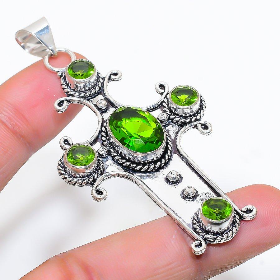 Cross Peridot Gemstone Handmade Ethnic Jewelry Pendant 2.80 SR-10318 
Cross Peridot Gemstone Handmade Ethnic Jewelry Pendant 2.80 SR-10318
