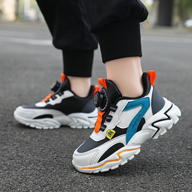 Boys spring and autumn explosion middle and older children soft-soled primary school students running shoes waterproof leather sneakers 28 inner length 17.7
Boys spring and autumn explosion middle and older children soft-soled primary school students running shoes waterproof leather sneakers 28 inner length 17.7