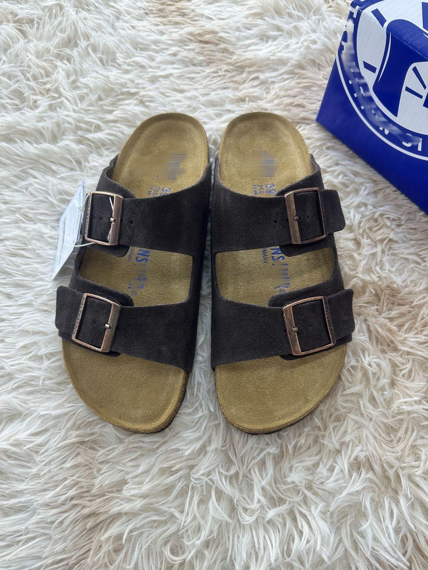 Унісекс шкіряні сандалі Birkenstock з подвійною пряжкою – Стильні, на товстій підошві, Візуально додають зросту, Літня мода 37
Унісекс шкіряні сандалі Birkenstock з подвійною пряжкою – Стильні, на товстій підошві, Візуально додають зросту, Літня мода 37