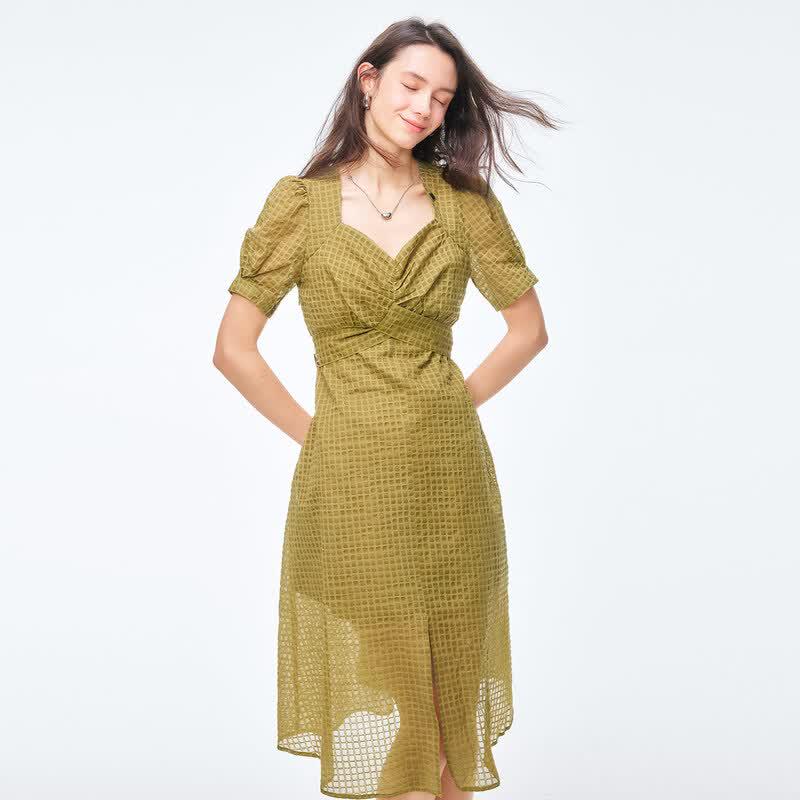 Waist-Cinching Short Sleeve Front Slit Midi Dress M
Waist-Cinching Short Sleeve Front Slit Midi Dress M