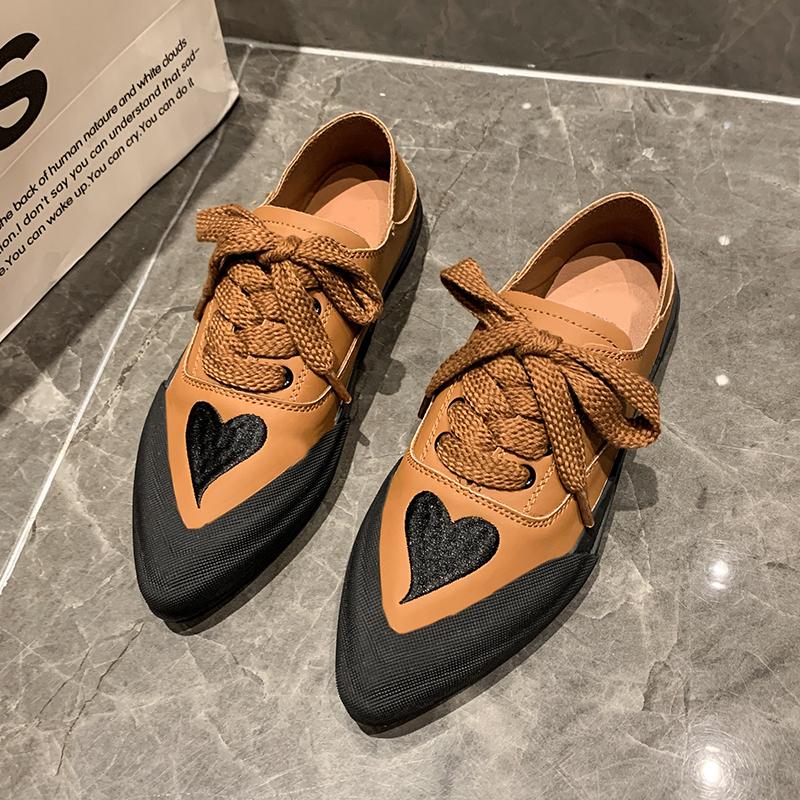 Модная обувь для женщин 2024 года, трендовая новая женская спортивная обувь, повседневная обувь с острым носком на плоской подошве, женская обувь на шнуровке, одинарная обувь Zapatos Mujer 40 жёлтый
Модная обувь для женщин 2024 года, трендовая новая женская спортивная обувь, повседневная обувь с острым носком на плоской подошве, женская обувь на шнуровке, одинарная обувь Zapatos Mujer 40 жёлтый