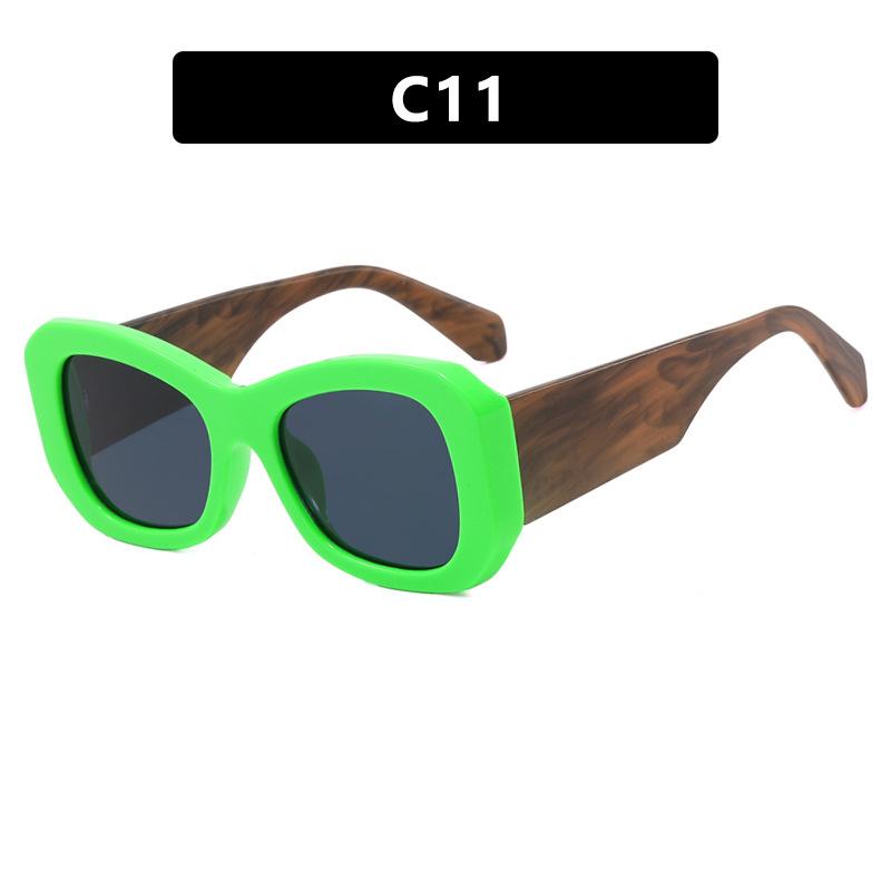 Fashionable Y2k Big Frame Sunglasses ladies For Men Luxury Designer Vintage Sunglasses Popular Punk Wide Leg Shades UV400 Eyewear Frame As the picture
Fashionable Y2k Big Frame Sunglasses ladies For Men Luxury Designer Vintage Sunglasses Popular Punk Wide Leg Shades UV400 Eyewear Frame As the picture