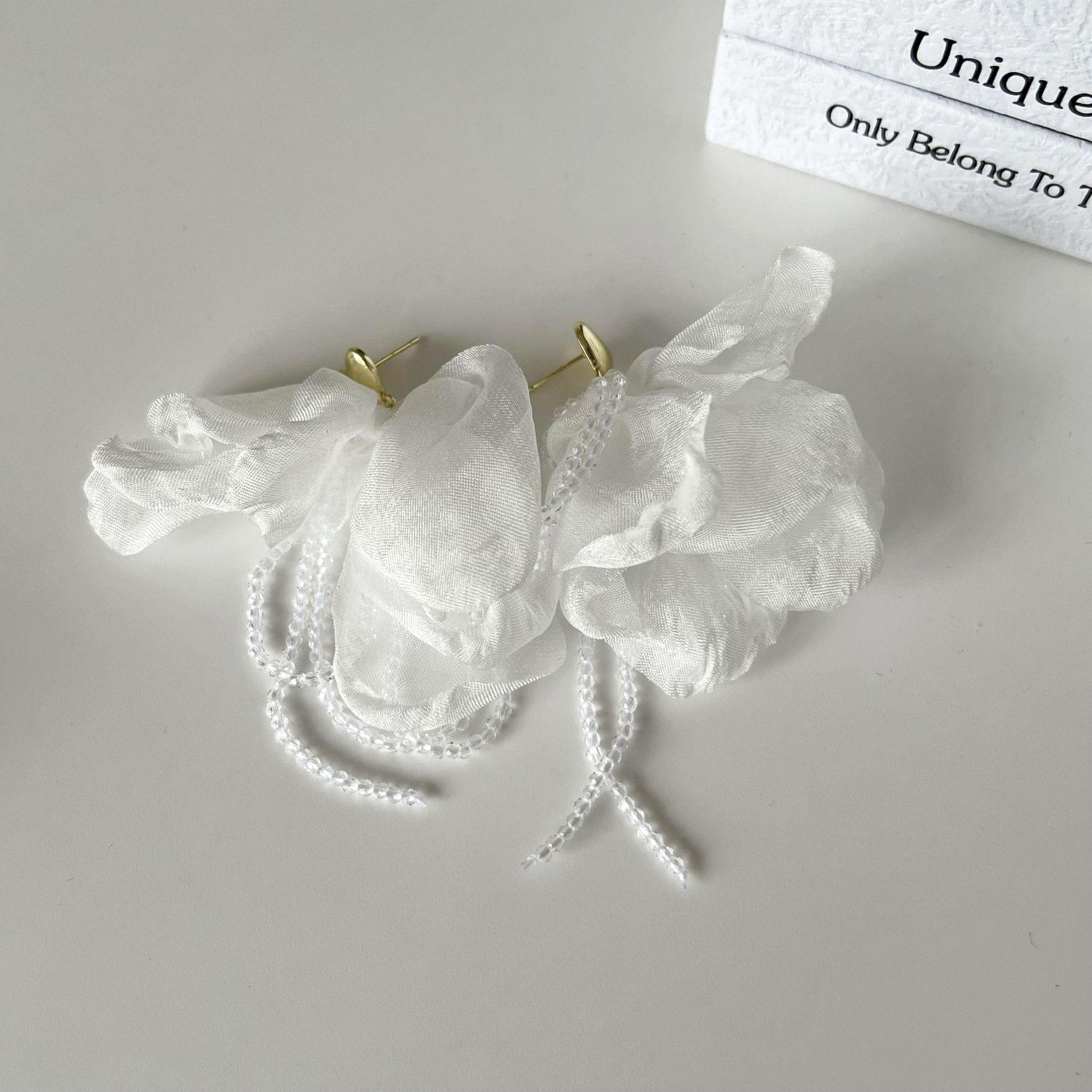 Весенние серьги-цветы с жемчугом 2024 года для женщин
Весенние серьги-цветы с жемчугом 2024 года для женщин