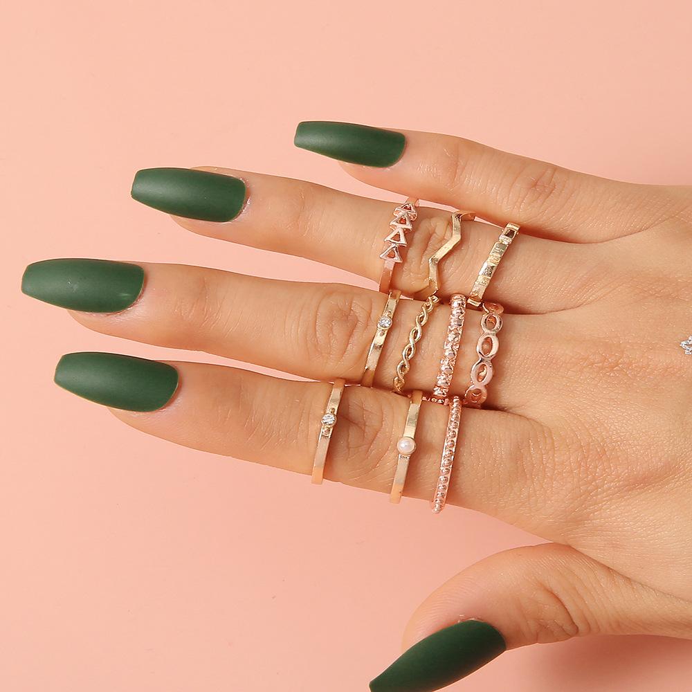 Hip Hop Personality Wave Pearl 8 Character Two-Color Gold Rose Gold Men S And Women S Joint Ring 10-Piece Ring Set
Hip Hop Personality Wave Pearl 8 Character Two-Color Gold Rose Gold Men S And Women S Joint Ring 10-Piece Ring Set