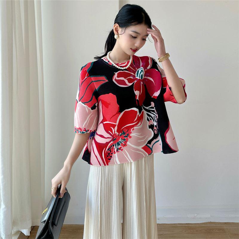 2025 Early Spring Vintage Pleated Round Neck Five-Sleeve Loose Women s T-shirt One Size зелёный
2025 Early Spring Vintage Pleated Round Neck Five-Sleeve Loose Women s T-shirt One Size зелёный