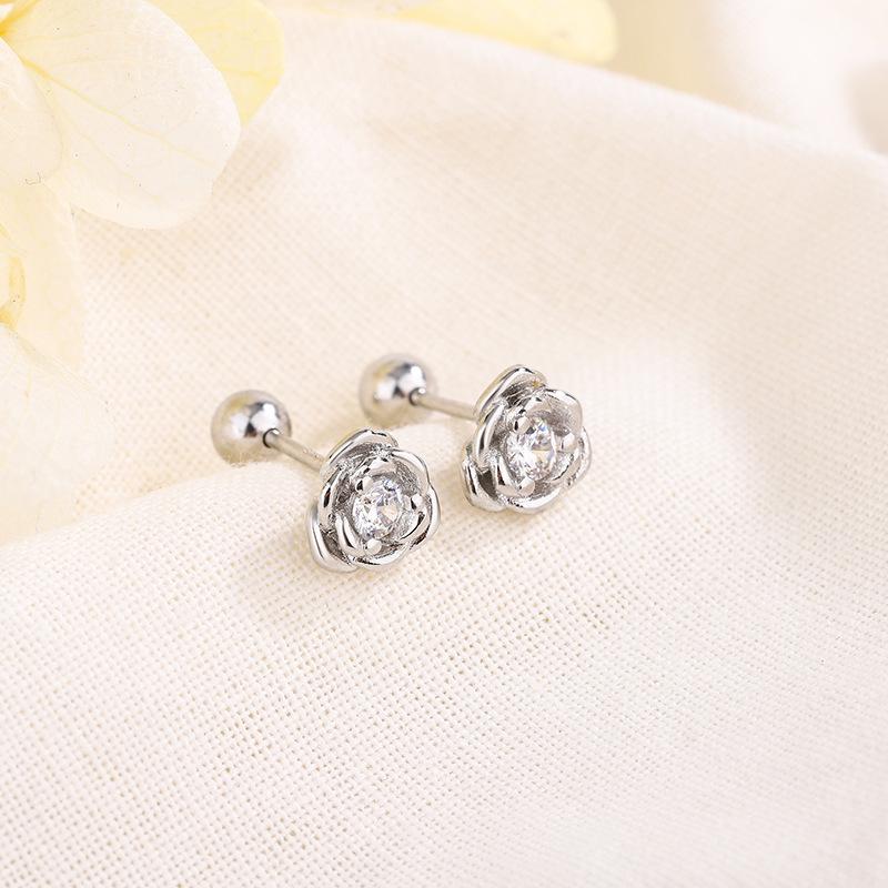 Exquisite Rose Screw Back Stud Earrings For Women Sweet Versatile Flower Ear Jewelry Hypoallergenic Comfortable For Sleeping
Exquisite Rose Screw Back Stud Earrings For Women Sweet Versatile Flower Ear Jewelry Hypoallergenic Comfortable For Sleeping