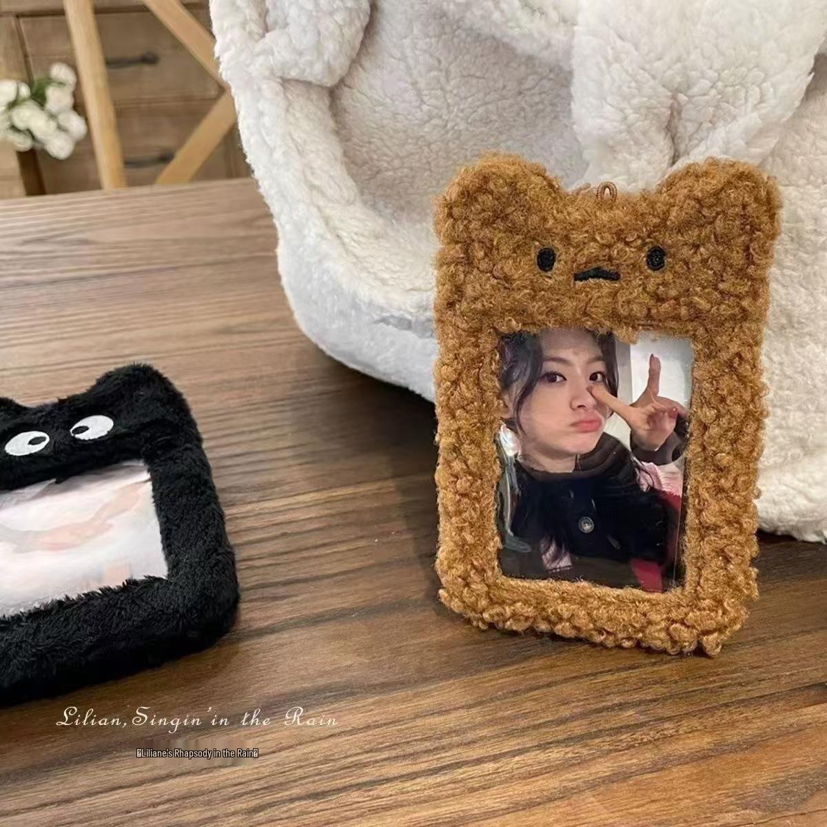 Butter Baby Bagel: Deep Space Plush & Small Animal Card Holder
Butter Baby Bagel: Deep Space Plush & Small Animal Card Holder