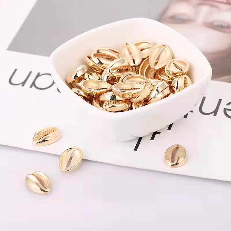 Trendy CCB Shell Pendants - DIY Jewelry Accessories for Earrings, Necklaces, and Bracelets. White K Pack of 100
Trendy CCB Shell Pendants - DIY Jewelry Accessories for Earrings, Necklaces, and Bracelets. White K Pack of 100