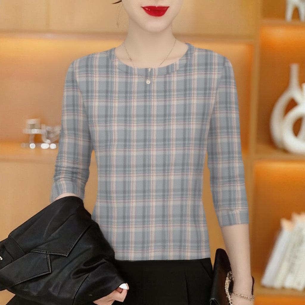 Trendy Plaid Long-Sleeve Slim-Fit T-Shirt for Middle-Aged and Elderly Women – Age-Reducing, Tummy-Hiding, Suitable as Outerwear. XL
Trendy Plaid Long-Sleeve Slim-Fit T-Shirt for Middle-Aged and Elderly Women – Age-Reducing, Tummy-Hiding, Suitable as Outerwear. XL