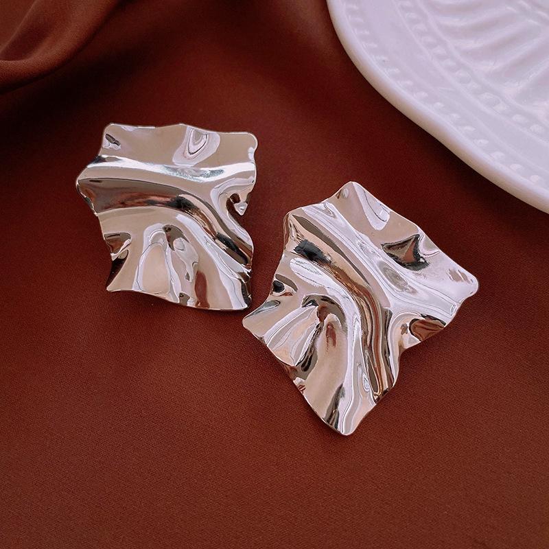 Metal Irregular Square Geometric Stud Earrings for Women New Charm Classic Design Zircon Party Accessories медный
Metal Irregular Square Geometric Stud Earrings for Women New Charm Classic Design Zircon Party Accessories медный