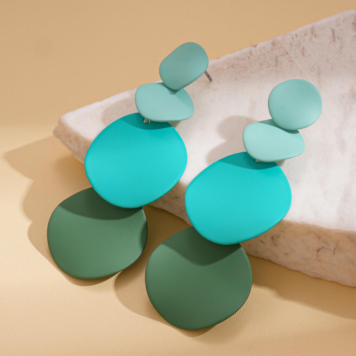 Spray paint irregular geometric round steel needle earrings personalized earrings
Spray paint irregular geometric round steel needle earrings personalized earrings