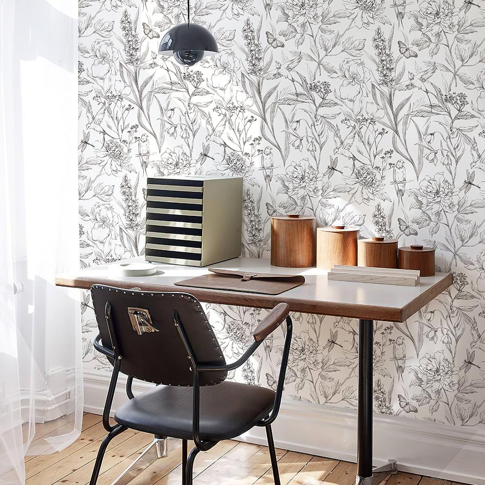 White Sketch Flowers Peel and Stick Wallpaper Floral Line Vinyl Waterproof Durable Cabinet Stickers Elegant Removable Home Decor 44cmx300cm
White Sketch Flowers Peel and Stick Wallpaper Floral Line Vinyl Waterproof Durable Cabinet Stickers Elegant Removable Home Decor 44cmx300cm
