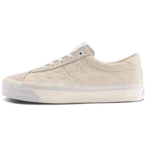 Vans DOE x Sport Low Nimbus Cloud Marshmallow - VN000CR1CAB EU 36 слоновая кость
Vans DOE x Sport Low Nimbus Cloud Marshmallow - VN000CR1CAB EU 36 слоновая кость