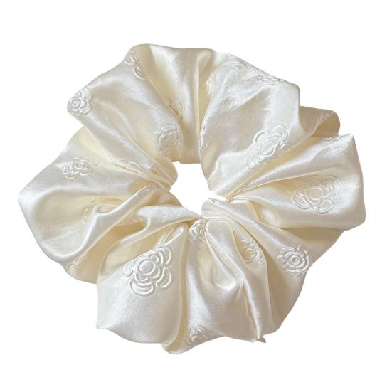 Women Hair Tie Pure Color Camellia Print High Elasticity Hair Rope Smooth Satin Hair Scrunchy No Damage Hair Accessory
Women Hair Tie Pure Color Camellia Print High Elasticity Hair Rope Smooth Satin Hair Scrunchy No Damage Hair Accessory
