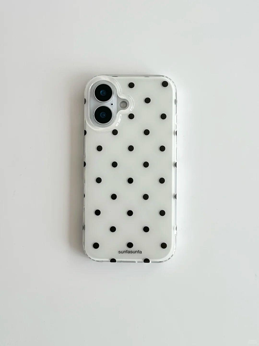 Minimalist Black White Polka Dot Pattern Phone Case For iPhone 17 16 15 14 13 12 11 Pro Max XR XS MAX 78PLUS MINI Y2K Soft Cover iPhone 7
Minimalist Black White Polka Dot Pattern Phone Case For iPhone 17 16 15 14 13 12 11 Pro Max XR XS MAX 78PLUS MINI Y2K Soft Cover iPhone 7
