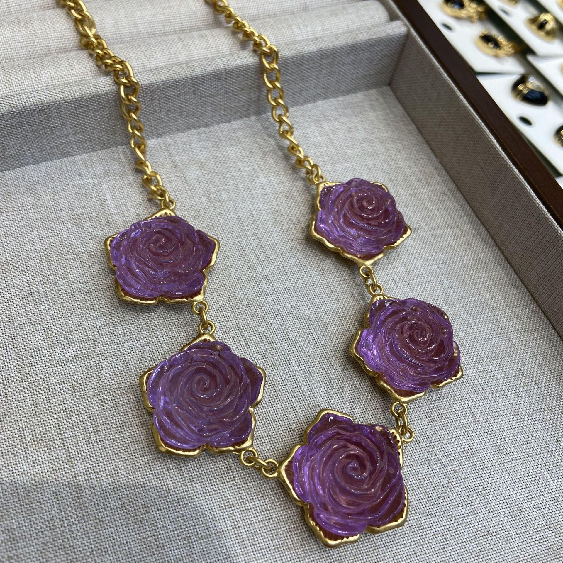 Antique Replica In Blooming Rose , Ancient Method, Hand-Burned Rose Engraved Glazed Stud Earrings, Earrings, Necklace Combination
Antique Replica In Blooming Rose , Ancient Method, Hand-Burned Rose Engraved Glazed Stud Earrings, Earrings, Necklace Combination