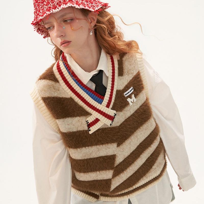 Ladies Striped V-neck Plush Vest Japanese Contrasting Casual Woman Sweater Autumn Lazy Style Pullover Female Knitted Top one size темно-коричневого
Ladies Striped V-neck Plush Vest Japanese Contrasting Casual Woman Sweater Autumn Lazy Style Pullover Female Knitted Top one size темно-коричневого