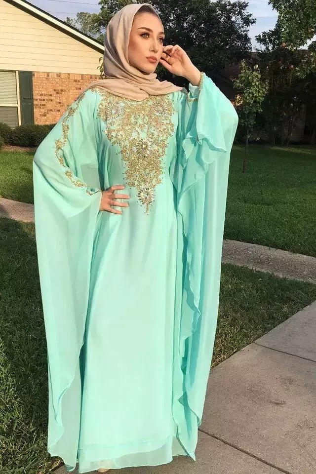 Stylish Hand Work Dress Moroccan Dubai Long Gown Abaya Islamic Farasha Kaftan FREE SIZE кольору морської хвилі
Stylish Hand Work Dress Moroccan Dubai Long Gown Abaya Islamic Farasha Kaftan FREE SIZE кольору морської хвилі