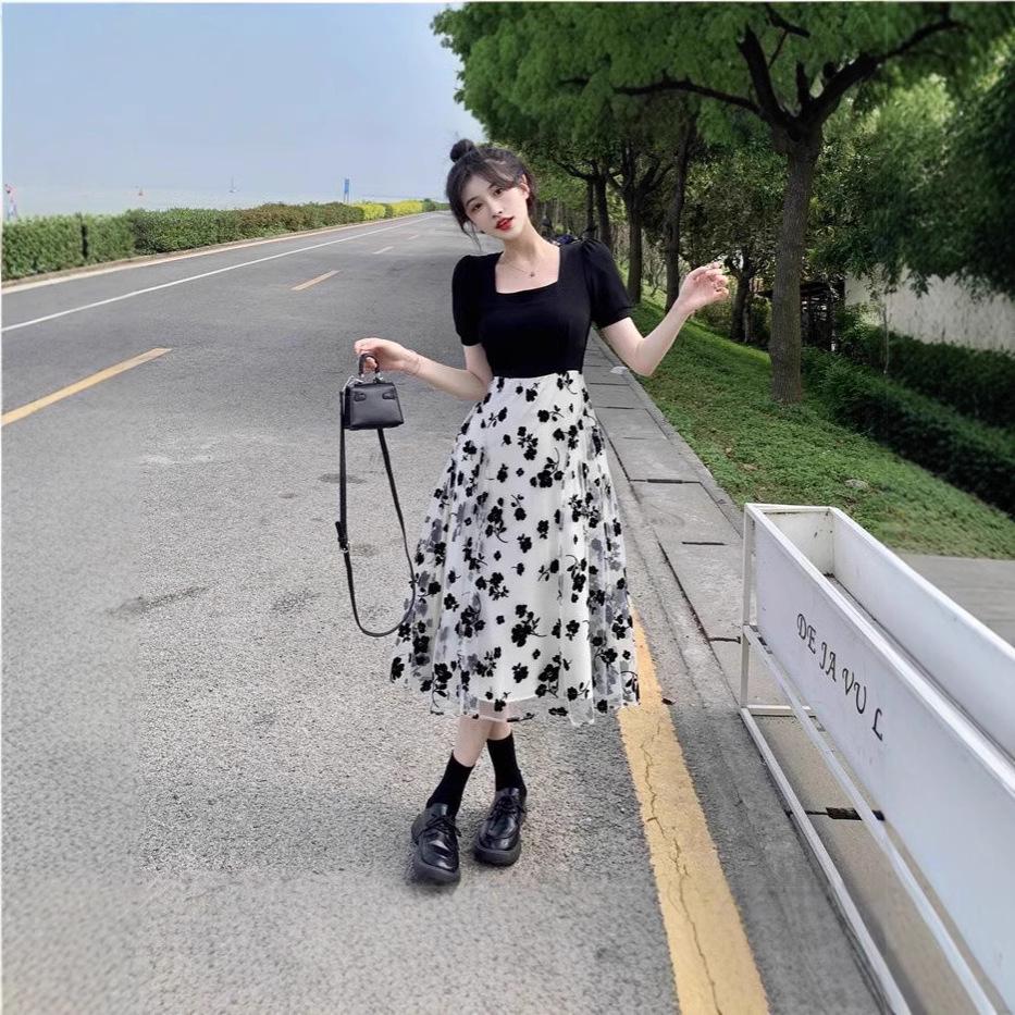 Женское летнее платье 2024 года с цветочным принтом, имитация двух частей, приталенное S чёрный
Женское летнее платье 2024 года с цветочным принтом, имитация двух частей, приталенное S чёрный