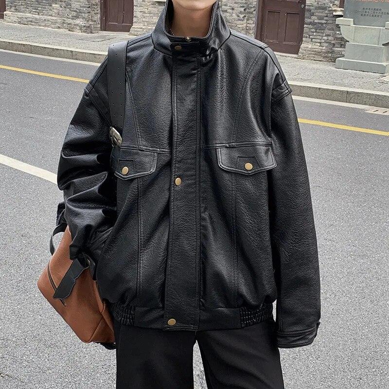 PU Leather Jackets Men s Autumn New Loose Fashion Male Korean Casual Streetwear Lapel Zipper Black Coat Fashion 2022 New
PU Leather Jackets Men s Autumn New Loose Fashion Male Korean Casual Streetwear Lapel Zipper Black Coat Fashion 2022 New