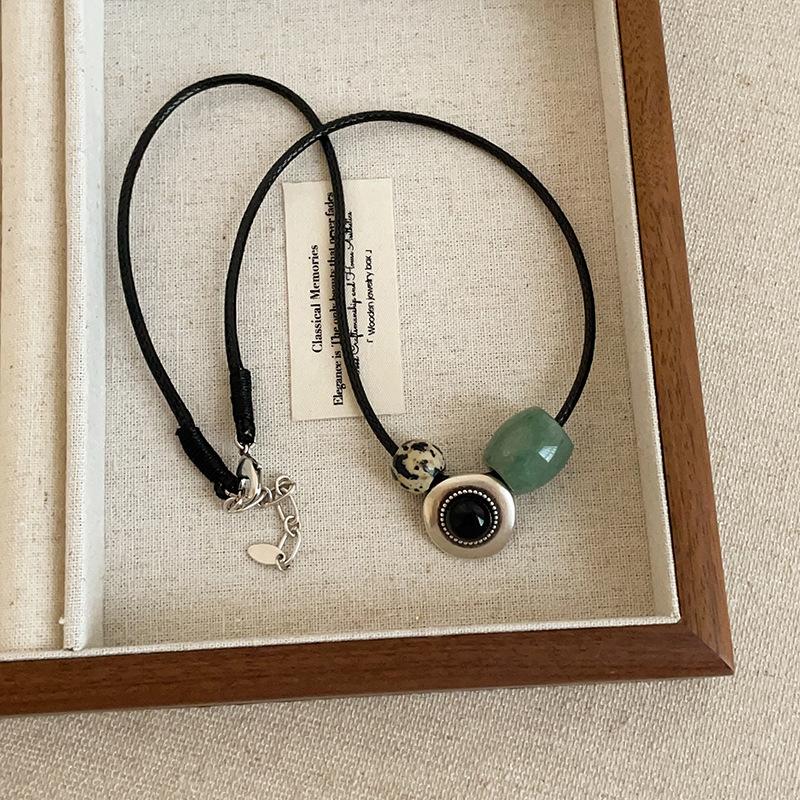 Hot Sale Tiger Eye Spotted Natural Stone Beads Geometric Pendant Necklace For Women Black Color Wax Rope Chain Chokers
Hot Sale Tiger Eye Spotted Natural Stone Beads Geometric Pendant Necklace For Women Black Color Wax Rope Chain Chokers