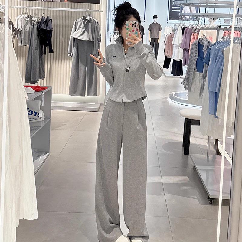 Korean Fashion Women s Autumn/Winter Slimming Cardigan & Wide-Leg Pants Set - Trendy Age-Reducing Two-Piece Outfit L
Korean Fashion Women s Autumn/Winter Slimming Cardigan & Wide-Leg Pants Set - Trendy Age-Reducing Two-Piece Outfit L