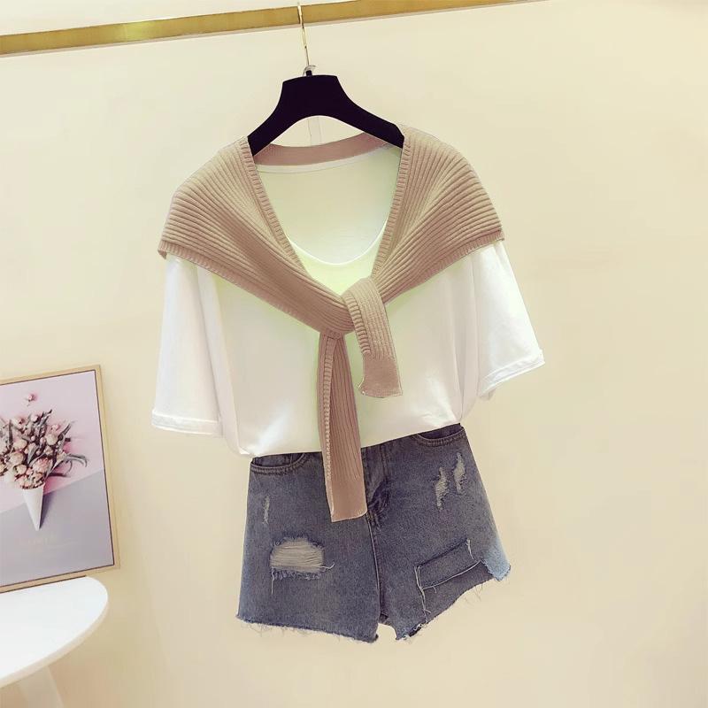 Stylish Women s Knit Shawl - 2026 Spring Celebrity Style Shoulder Wrap with Knotted Neckline Faux Collar Scarf
Stylish Women s Knit Shawl - 2026 Spring Celebrity Style Shoulder Wrap with Knotted Neckline Faux Collar Scarf