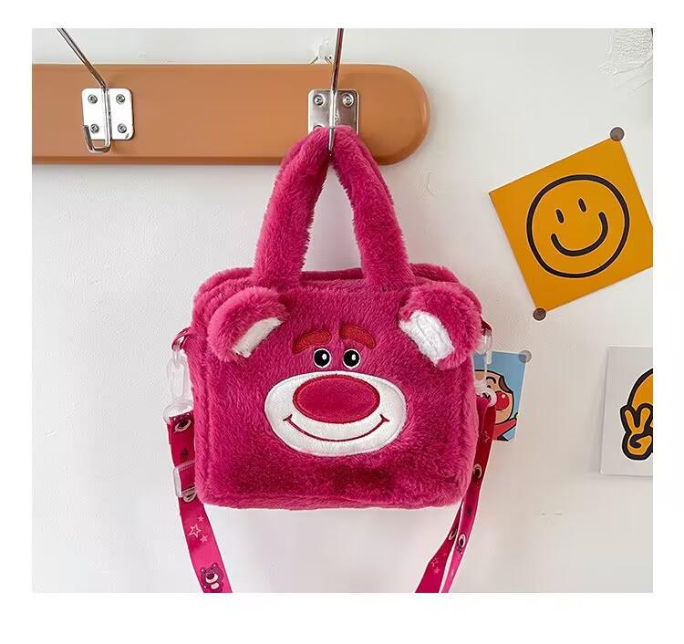 Мягкая плюшевая сумочка Sanrio с мультяшным рисунком: Игрушечная кукла через плечо и на плечо 20*18*8cm
Мягкая плюшевая сумочка Sanrio с мультяшным рисунком: Игрушечная кукла через плечо и на плечо 20*18*8cm
