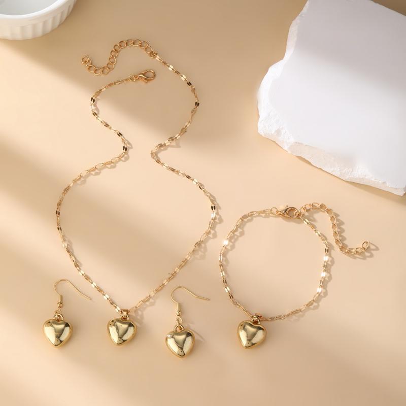 Minimalist Metal Heart-Shaped Pendant Earrings Bracelet Necklace Set for Women Fashion Adjustable Clavicle Chain Party Zircon
Minimalist Metal Heart-Shaped Pendant Earrings Bracelet Necklace Set for Women Fashion Adjustable Clavicle Chain Party Zircon