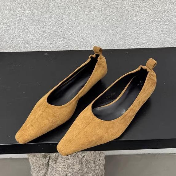 2025 spring new metal suede fashionable versatile pointed single shoes shallow mouth soft sole ladyshoes Mary Jane shoes egg roll shoes 35 абрикосовый
2025 spring new metal suede fashionable versatile pointed single shoes shallow mouth soft sole ladyshoes Mary Jane shoes egg roll shoes 35 абрикосовый