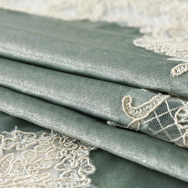 Gold Velvet Rectangle Table Cloth Luxury Embroidery Mirror Cover Large Retro Europe Dressing Table Dust Cover 110X110cm
Gold Velvet Rectangle Table Cloth Luxury Embroidery Mirror Cover Large Retro Europe Dressing Table Dust Cover 110X110cm