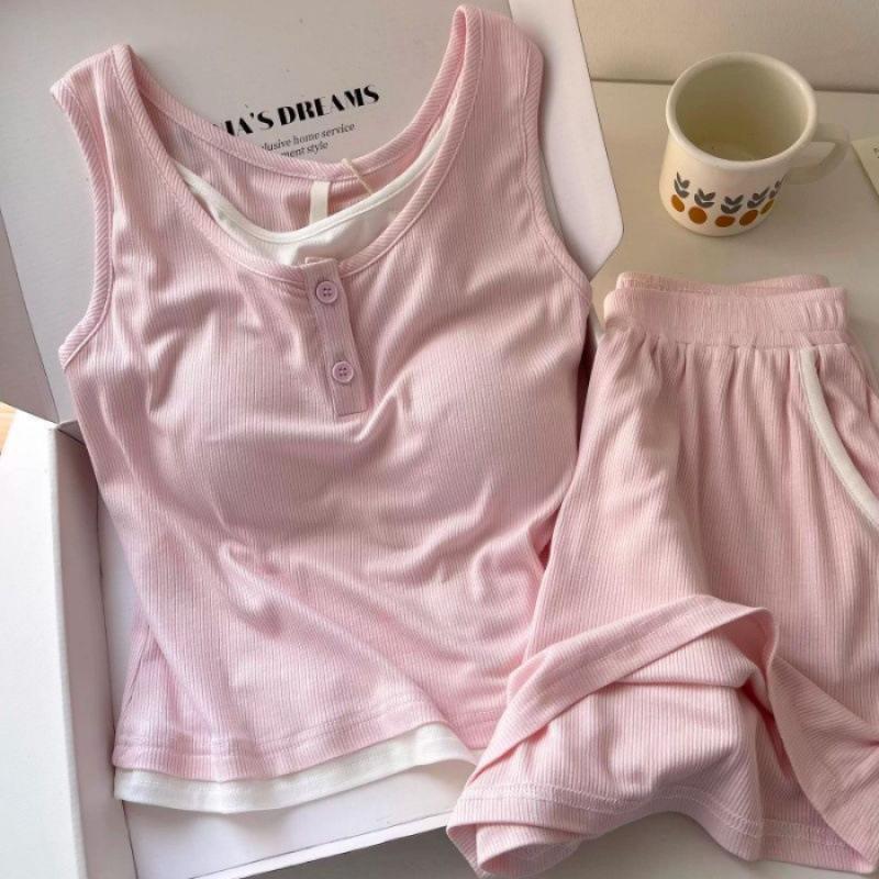 Fake two pieces of pink pajamas for women with chest pads, ice silk threaded vest shorts, sweet loungewear set for summer wear M
Fake two pieces of pink pajamas for women with chest pads, ice silk threaded vest shorts, sweet loungewear set for summer wear M
