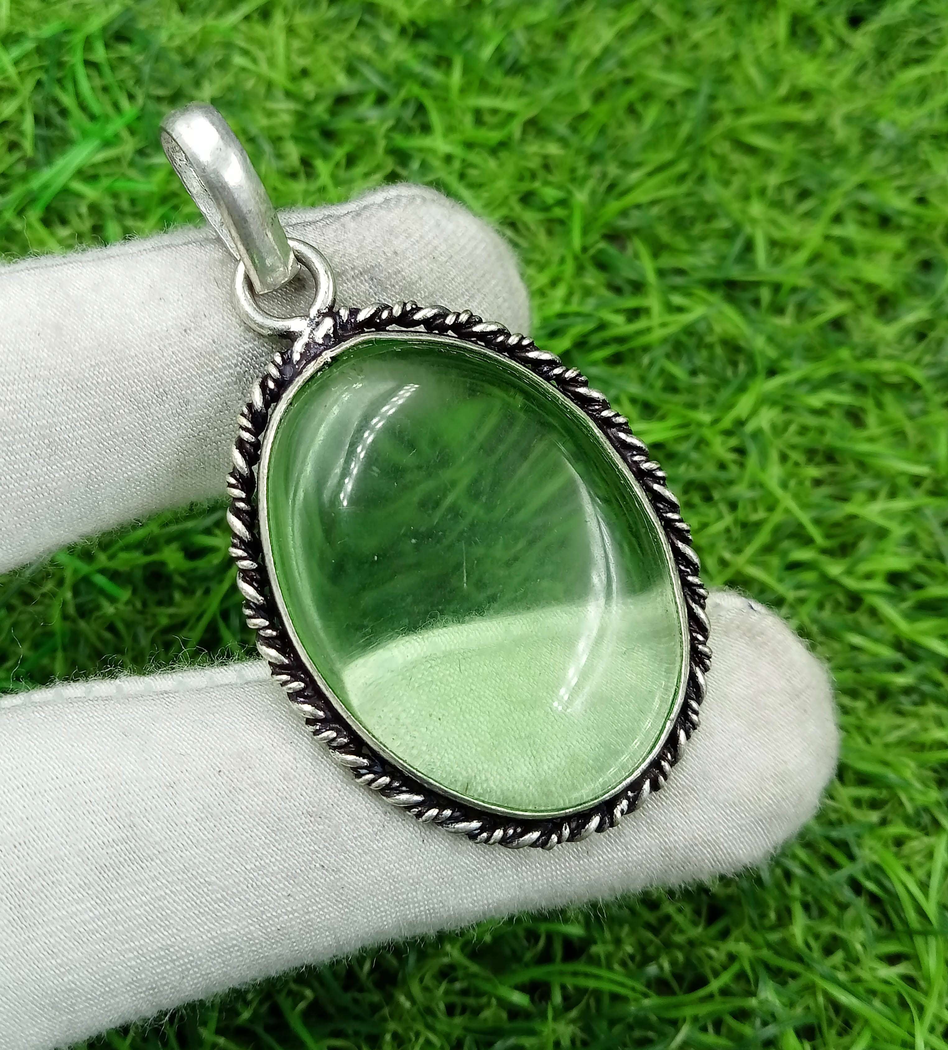 Подвеска из зеленого кварца 925 пробы с серебряным покрытием DEP-78
Подвеска из зеленого кварца 925 пробы с серебряным покрытием DEP-78