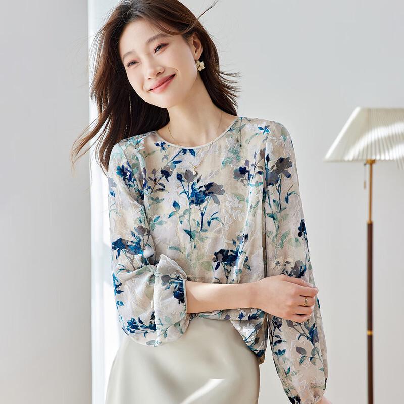 Srcr Women s Velvet Cut-Out Silk Lantern Sleeve Top 2XL
Srcr Women s Velvet Cut-Out Silk Lantern Sleeve Top 2XL