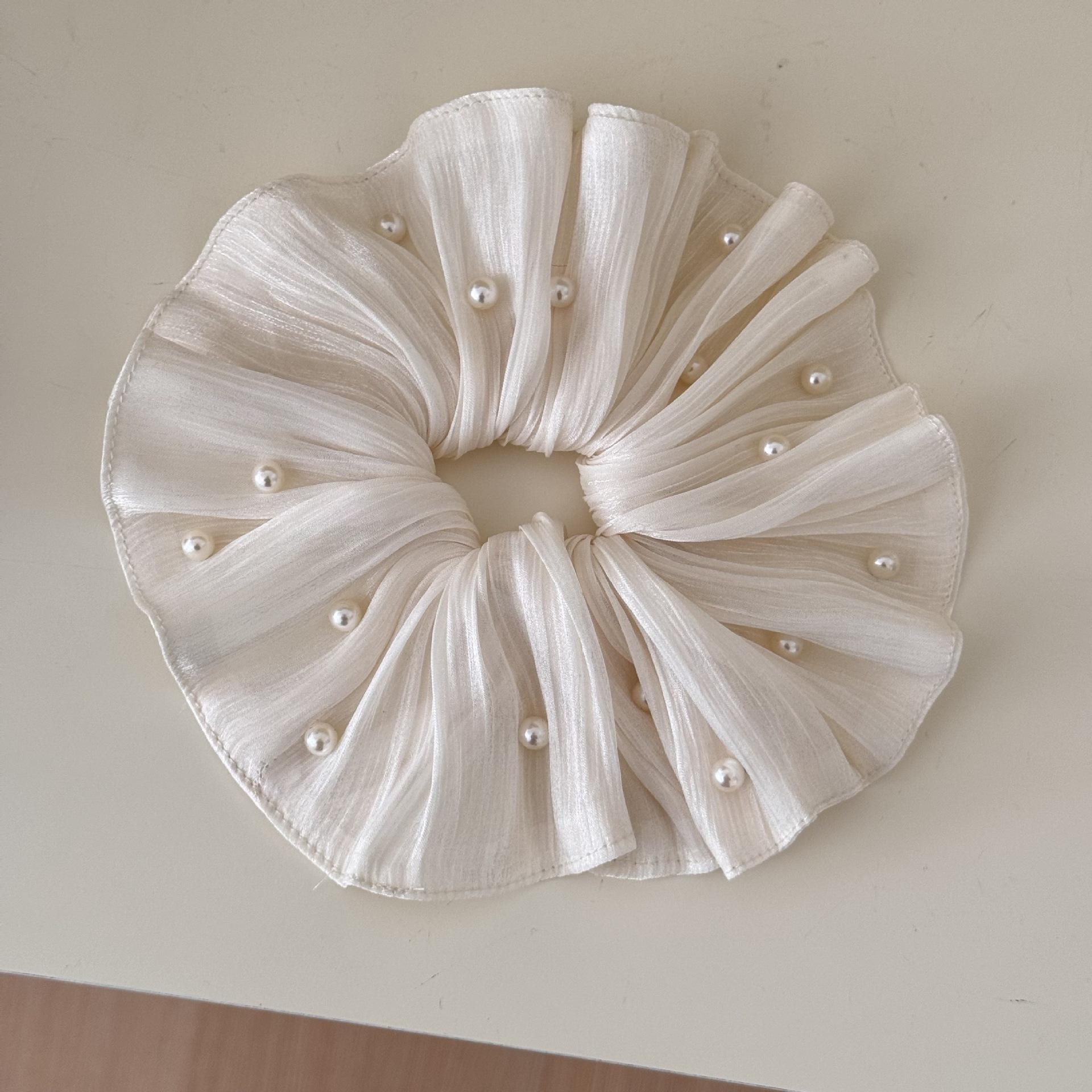 Большая широкая резинка для волос для девочки женщины аксессуар резиновые резинки корейские резинки эластичная ведущая мода макияж взрослые k-pop жемчуг новый
Большая широкая резинка для волос для девочки женщины аксессуар резиновые резинки корейские резинки эластичная ведущая мода макияж взрослые k-pop жемчуг новый