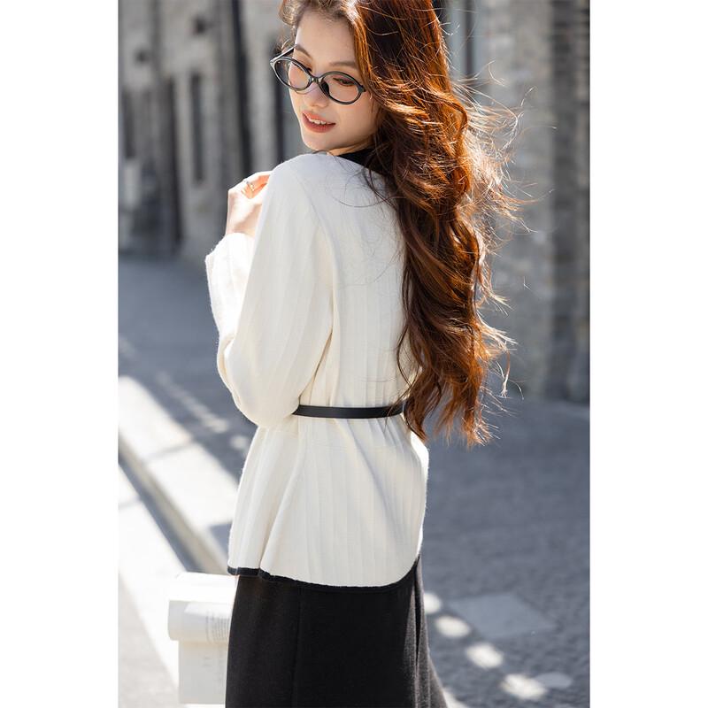 Mokana Women s Elegant Round Neck Knit Sweater One Size
Mokana Women s Elegant Round Neck Knit Sweater One Size