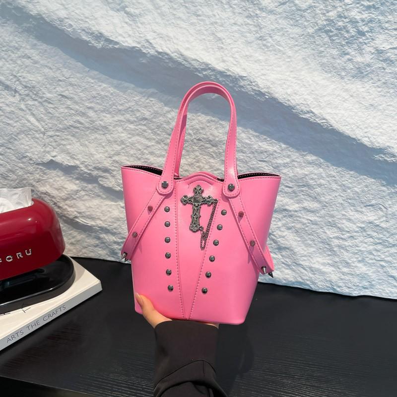 High-end High-capacity Bucket Bag Female Niche Punk Style Cross Commuter Handbag Cross-body рожевий
High-end High-capacity Bucket Bag Female Niche Punk Style Cross Commuter Handbag Cross-body рожевий