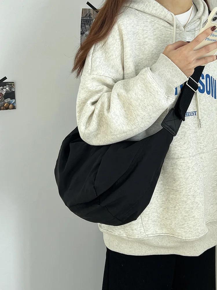 Nyl women hobos Shoulder bags Large capacity new Casual Crossbody Bags For Woman Travel Handbags female big totes чорний
Nyl women hobos Shoulder bags Large capacity new Casual Crossbody Bags For Woman Travel Handbags female big totes чорний