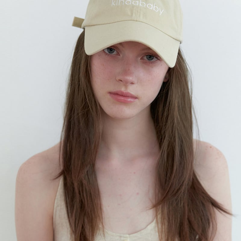 KINDABABY kinda basic ball cap - beige beige
KINDABABY kinda basic ball cap - beige beige