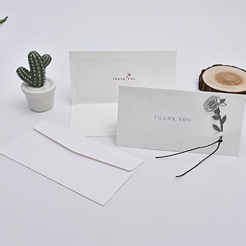 Витиснена золота фольга Троянда Картка «Дякую та Поздоровлення» до Дня Матері, Дня Народження та Дня Вчителя
Витиснена золота фольга Троянда Картка «Дякую та Поздоровлення» до Дня Матері, Дня Народження та Дня Вчителя