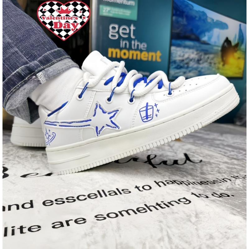 Граффити белые кроссовки мужские нишевые звездные скейтбордические кроссовки повседневные универсальные спортивные кроссовки мужские трендовые спортивные кроссовки 44
Граффити белые кроссовки мужские нишевые звездные скейтбордические кроссовки повседневные универсальные спортивные кроссовки мужские трендовые спортивные кроссовки 44