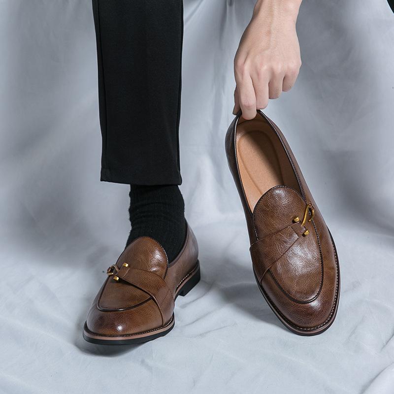 Foreign trade large size British style men s loafers 2025 spring and autumn new business dress casual one-pedal leather shoes 46 38 чёрный
Foreign trade large size British style men s loafers 2025 spring and autumn new business dress casual one-pedal leather shoes 46 38 чёрный