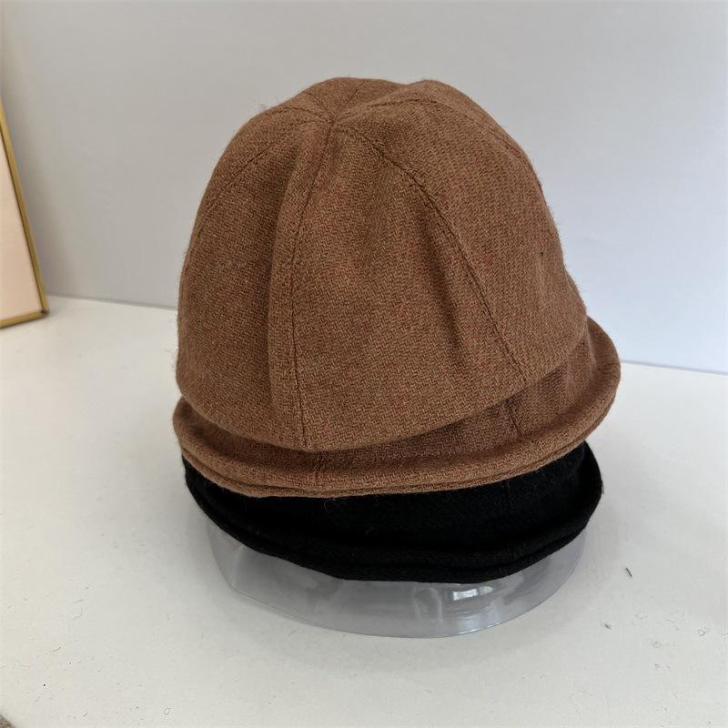 Wool retro thermal basin hat women s autumn and winter fashion literary and advanced sense short brim fashionable small bucket hat M(56-58cm) верблюд
Wool retro thermal basin hat women s autumn and winter fashion literary and advanced sense short brim fashionable small bucket hat M(56-58cm) верблюд