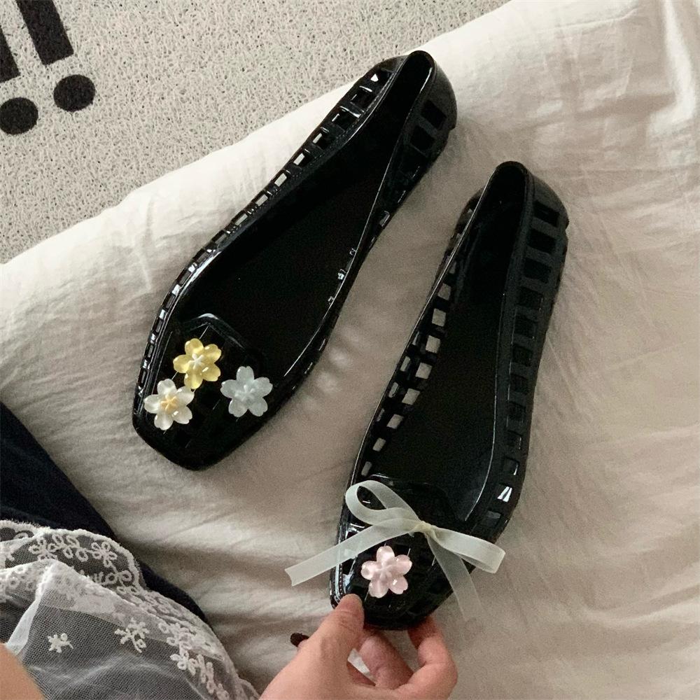 Модные сандалии в корейском стиле, женские летние плоские желеобразные туфли из мягкого ПВХ, с вырезами, с лентами и цветами для DIY, женские повседневные пляжные уличные балетки 38 чёрный
Модные сандалии в корейском стиле, женские летние плоские желеобразные туфли из мягкого ПВХ, с вырезами, с лентами и цветами для DIY, женские повседневные пляжные уличные балетки 38 чёрный