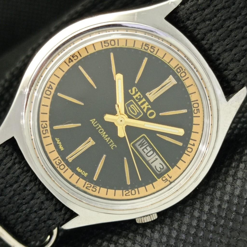 Б/У винтажные часы SEIKO 5 AUTOMATIC 7009A JAPAN MENS D/D BLACK WATCH 596-a312748-9 SKU596-a312748
Б/У винтажные часы SEIKO 5 AUTOMATIC 7009A JAPAN MENS D/D BLACK WATCH 596-a312748-9 SKU596-a312748
