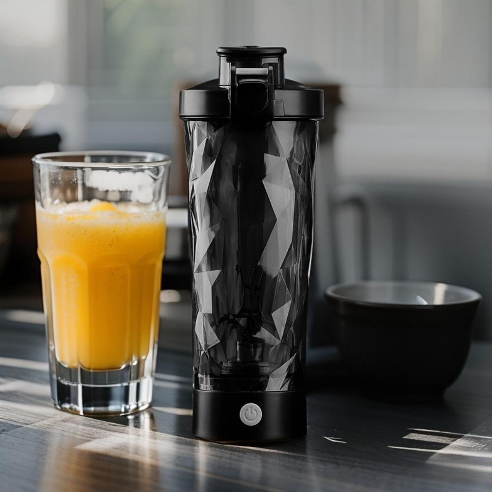 USB Charging Automatic Mixing Cup Mute Coffee Cup Convenient Protein Powder Mixing Bottle Outdoor чорний
USB Charging Automatic Mixing Cup Mute Coffee Cup Convenient Protein Powder Mixing Bottle Outdoor чорний